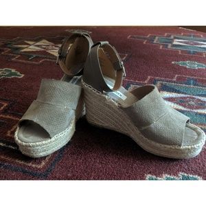 Steve Madden Wilkes Wedges